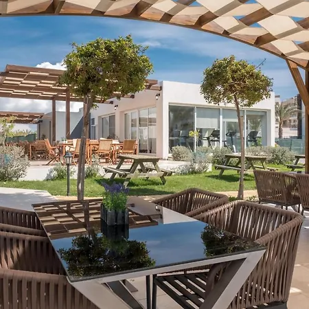 Thalassa & Retreat *