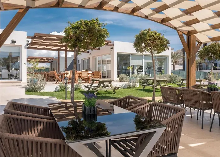 Thalassa & Retreat *