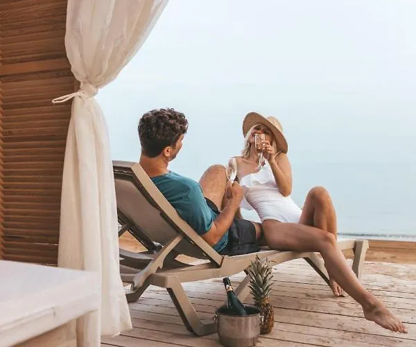 リゾート Thalassa & Retreat *