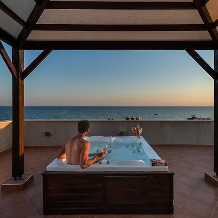 Thalassa & Retreat Complex *