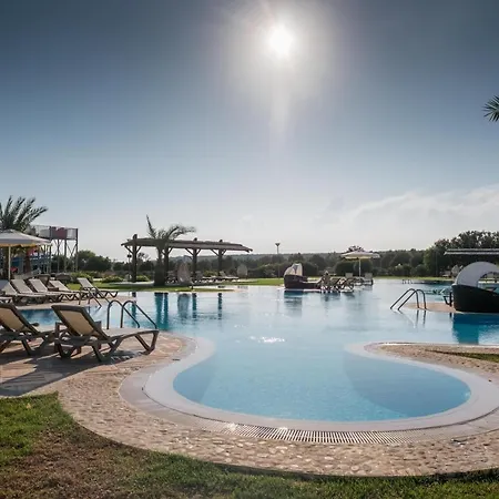 Thalassa & Retreat *