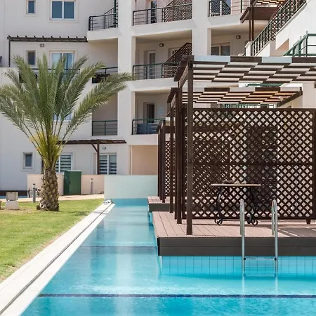 Thalassa & Retreat
