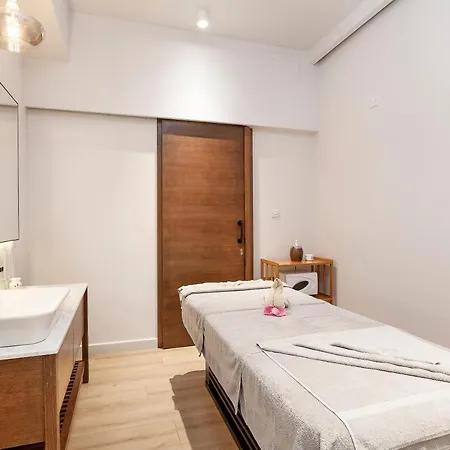 Thalassa & Retreat *