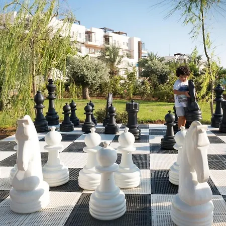 Thalassa & Retreat *