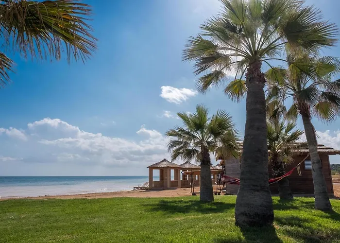 Thalassa & Retreat Semesteranläggning (resort) Vokolidha