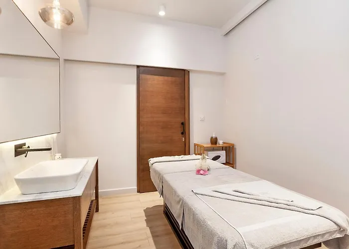 Thalassa & Retreat *